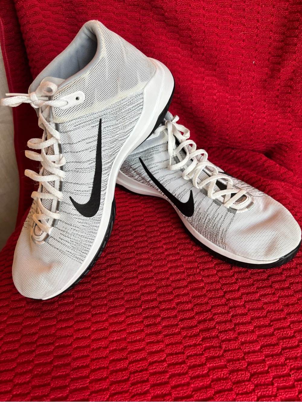 Nike Ascention White and Black Knit Training Sneakers